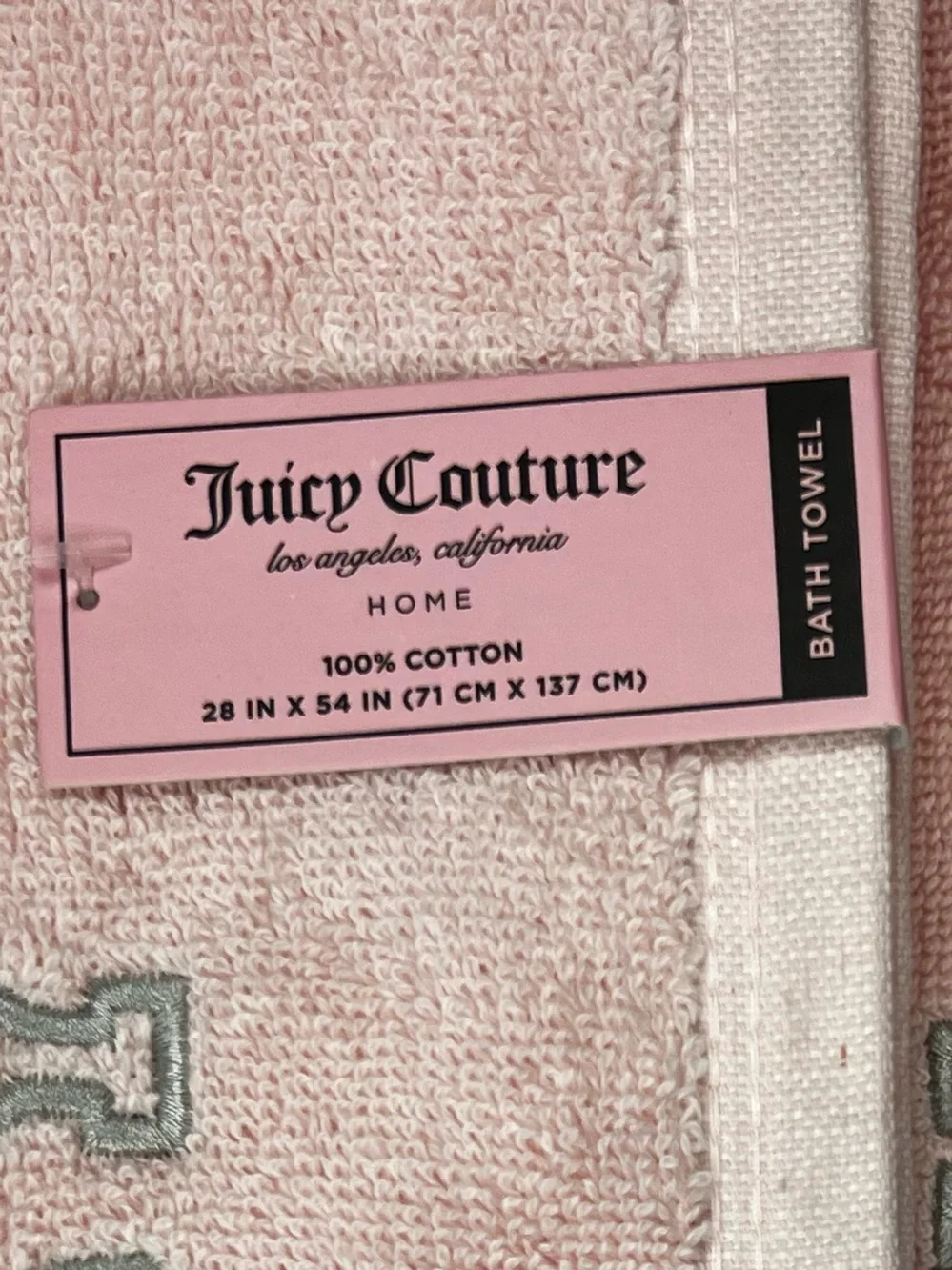Juicy Couture - ‘Pink & Gray stripes’ Bath towel set. NWT. Firm!